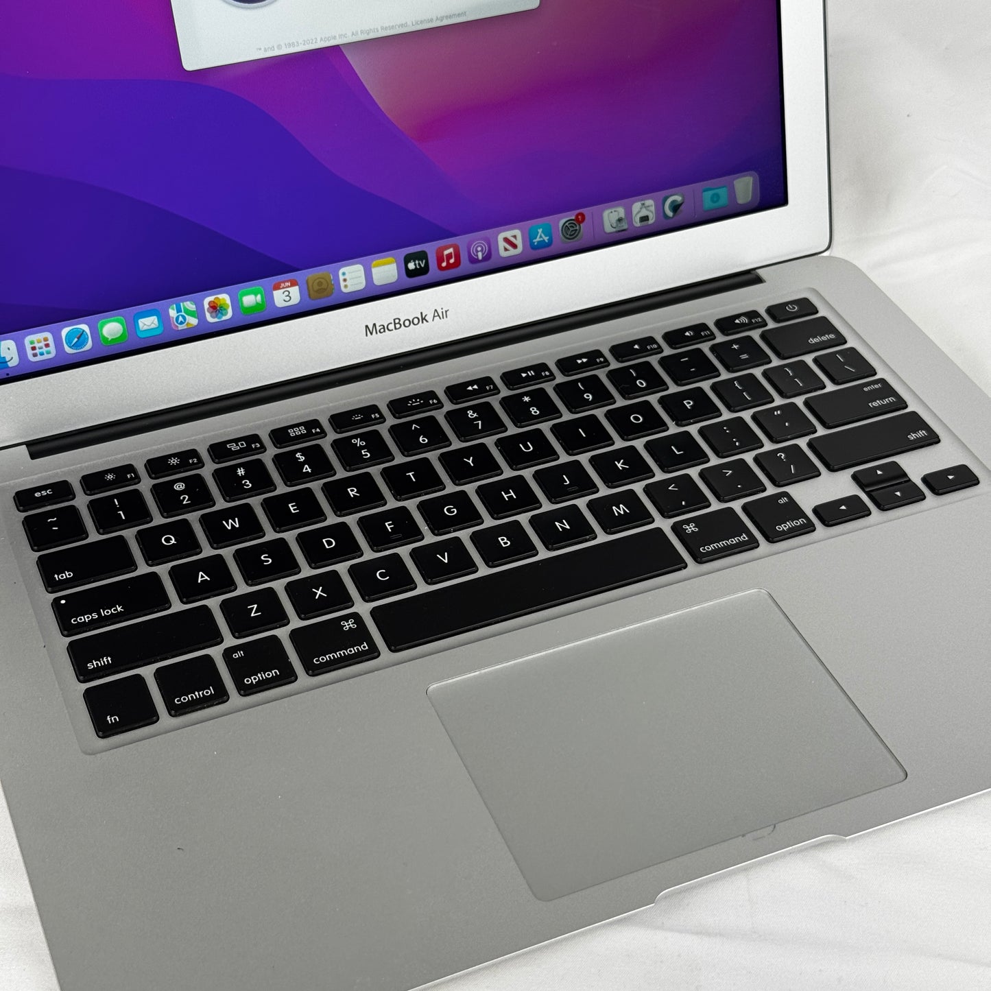 Apple Macbook Air 2017 A1466 / Intel Core i5 8G RAM 128G SSD